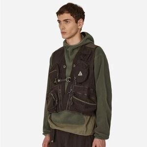 Nike ACG Buttles Gilet Vest Brown size SMALL